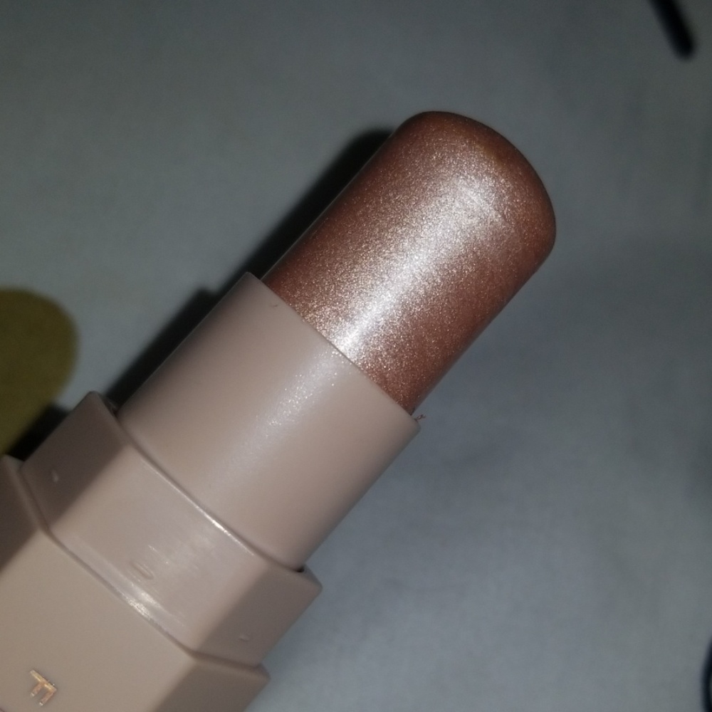 Fenty beauty match stix shimmer starstuck